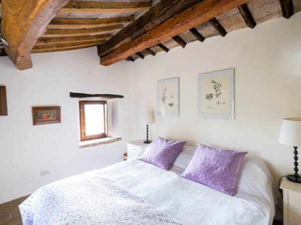 The Umbrian Country Cottages Bedrooms with The Little Voyager