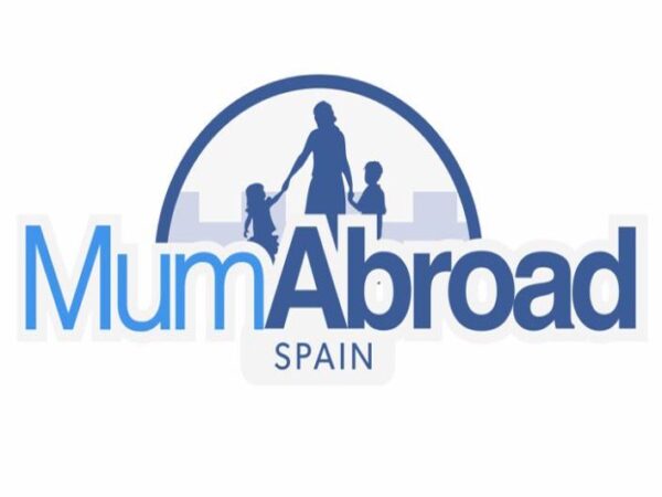 Mum Abroad website