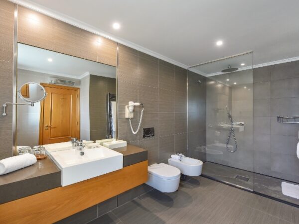 Bathroom inside a Luxury Villa at Martinhal Quinta do Lago